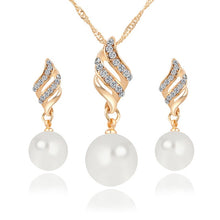 Load image into Gallery viewer, 17KM Fashion Women Necklace Earrings Jewelry Sets Crystal Gold Color Big Simulated Pearl Wedding Party Jewelry Sets For Women
