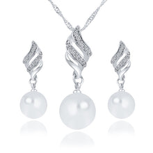 Load image into Gallery viewer, 17KM Fashion Women Necklace Earrings Jewelry Sets Crystal Gold Color Big Simulated Pearl Wedding Party Jewelry Sets For Women