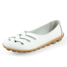 Load image into Gallery viewer, 2017 Mother summer 35~44 genuine leather women shoes lady flats woman sandals female ballet dance shoes woman loafers moccasins