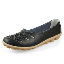 Load image into Gallery viewer, 2017 Mother summer 35~44 genuine leather women shoes lady flats woman sandals female ballet dance shoes woman loafers moccasins