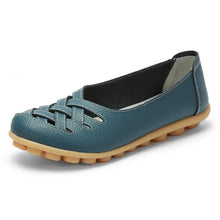 Load image into Gallery viewer, 2017 Mother summer 35~44 genuine leather women shoes lady flats woman sandals female ballet dance shoes woman loafers moccasins
