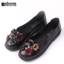 Load image into Gallery viewer, 2018 Retro Shoes For Woman Handmade Shoes Genuine Leather flats with Butterfly-knot Spring Lady Sandals Flowers Mother Shoes
