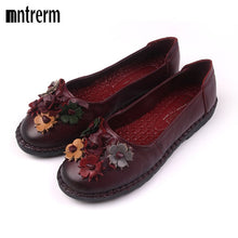 Load image into Gallery viewer, 2018 Retro Shoes For Woman Handmade Shoes Genuine Leather flats with Butterfly-knot Spring Lady Sandals Flowers Mother Shoes