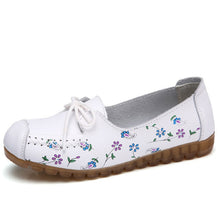 Load image into Gallery viewer, HEE GRAND 2019 Spring Women Fashion Flats Round Toe Slip On Ladies Casual Flower Shoes Rubber Elegant Loafers Size 35-41 XWD7216